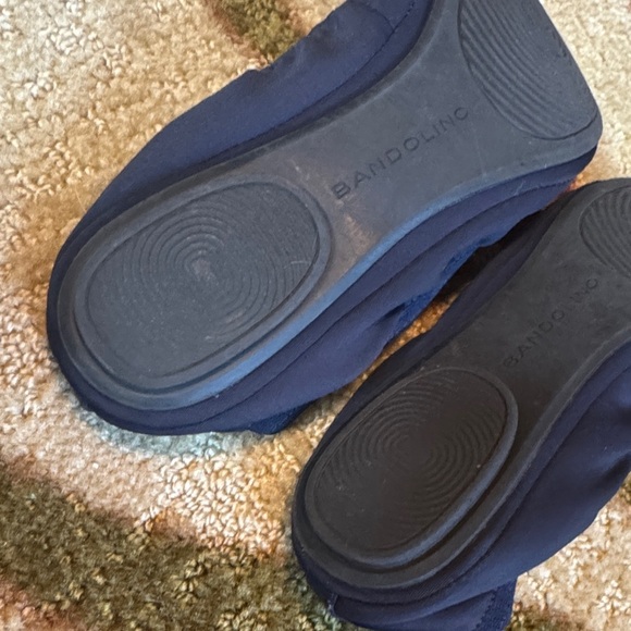 Bandolino Navy Flats with Metal Detail - Picture 6 of 8